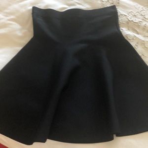 Elastic skirt
